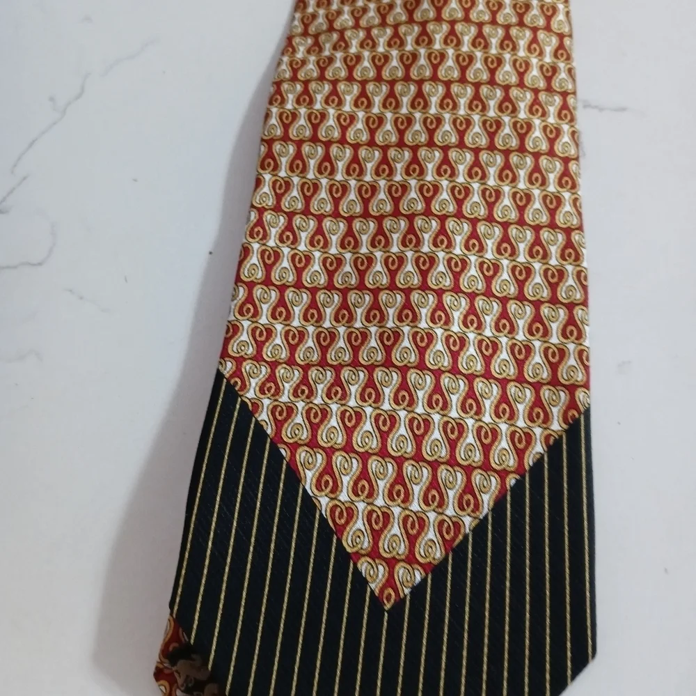 Lugari 100% Silk Handcrafted Designer Necktie Made in Italy classic 57